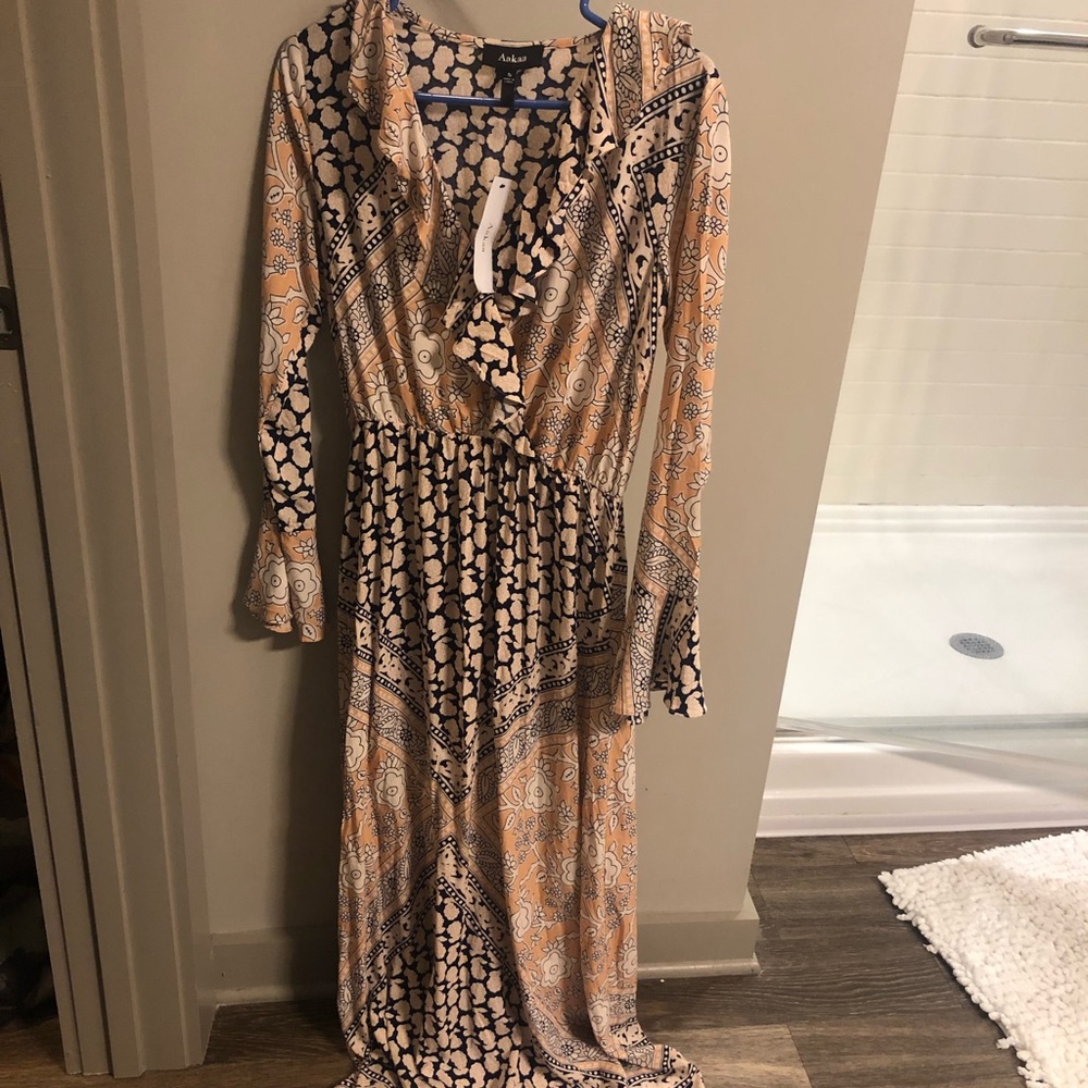 Aakaa Dress